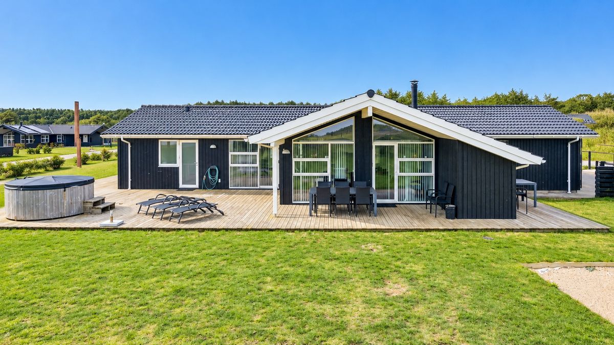 Blåhvalvej 4, Nr. Lyngby, 9480 Løkken