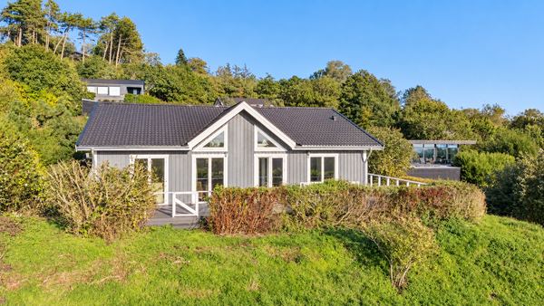 Skovsangervej 9A, Begtrup, 8420 Knebel