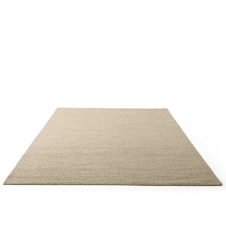 Vipp Uld Gulvtæppe - Elegant Håndvævet i Mørk Beige
