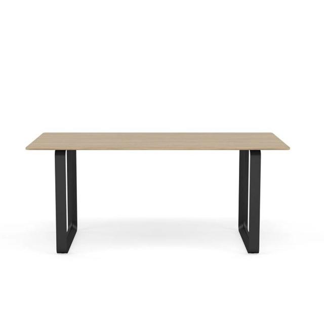 Muuto 70 70 Spisebord i Sort Egetræ - Moderne Design