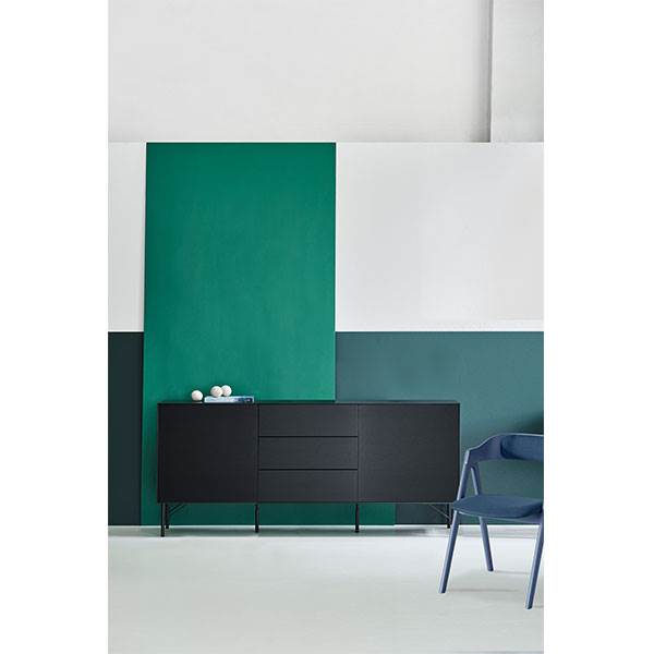 Edge by Hammel Skænk i Sortbejdset Eg - Elegant Design