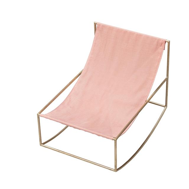 Valerie Objects Gyngestol i Messing og Pink - Elegant Design
