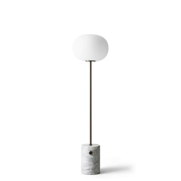 Audo JWDA Gulvlampe i Carrara Marmor og Messing